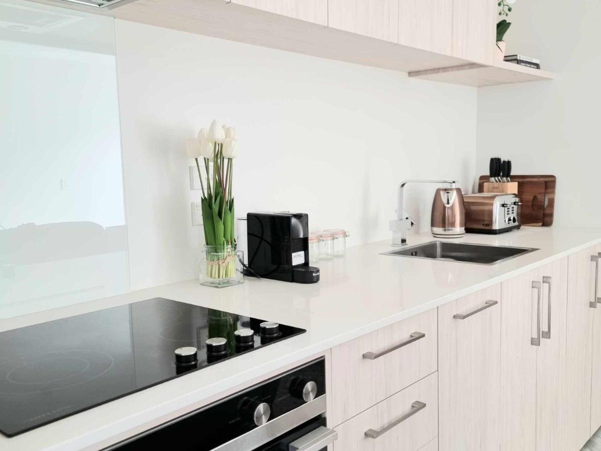 Elegant Cbd Apartment Christchurch Exterior photo